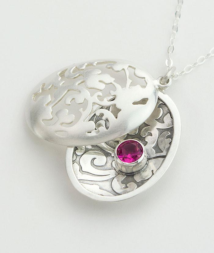 Back in stock: Victorian open locket - Simone Walsh Jewellery