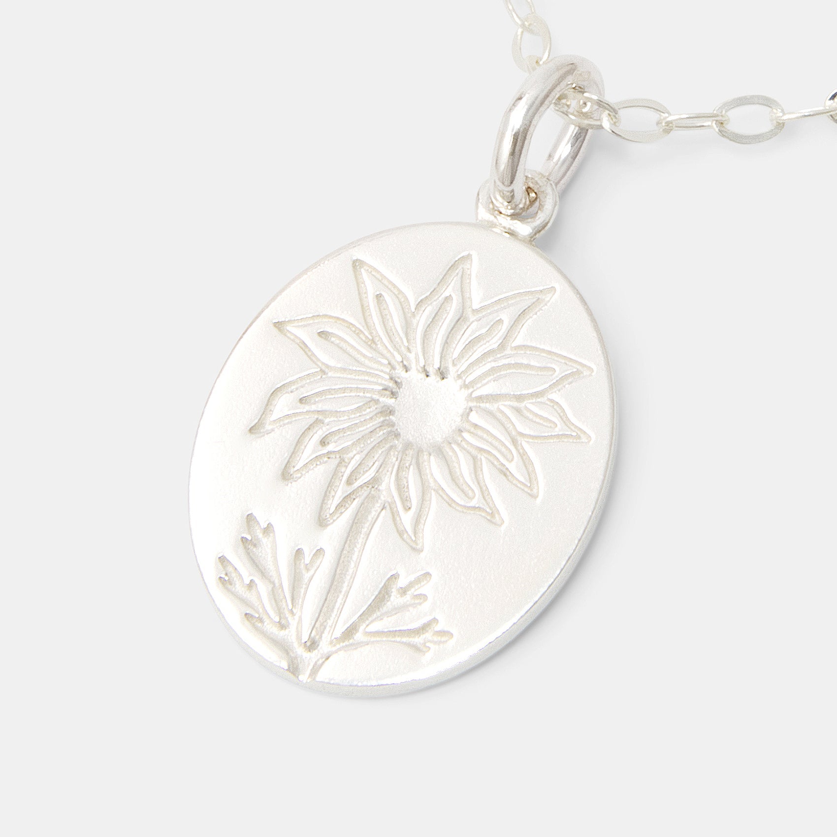 Flannel Flower Oval Silver Pendant Necklace - Simone Walsh Jewellery Australia